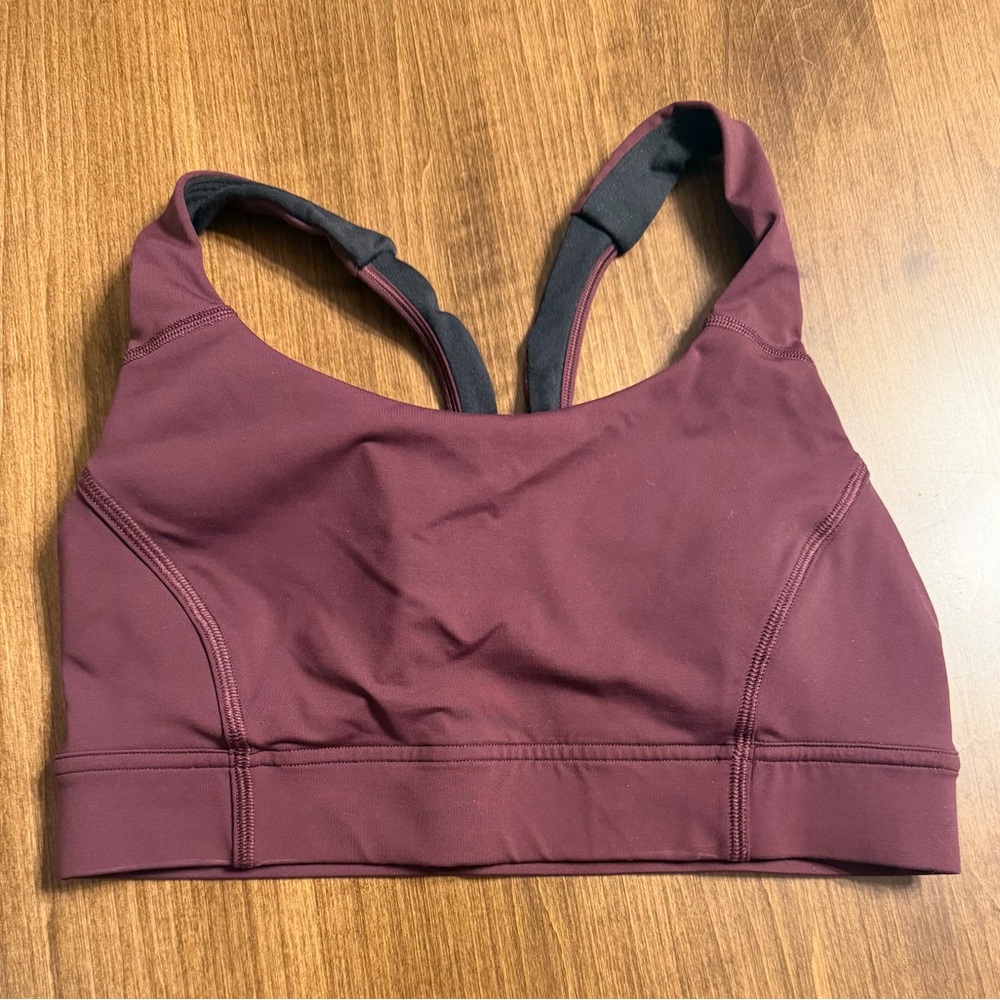 Lululemon power through bra. Size 8. Like new condition - Picture 5 of 5